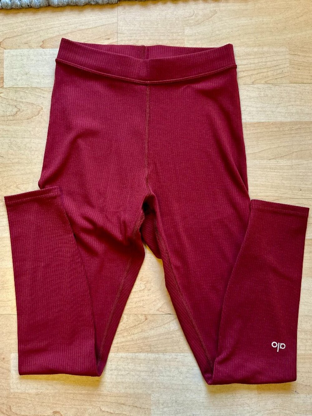 alo 7/8 Ribbed High-Waist Blissful Legging - Cranberry XS